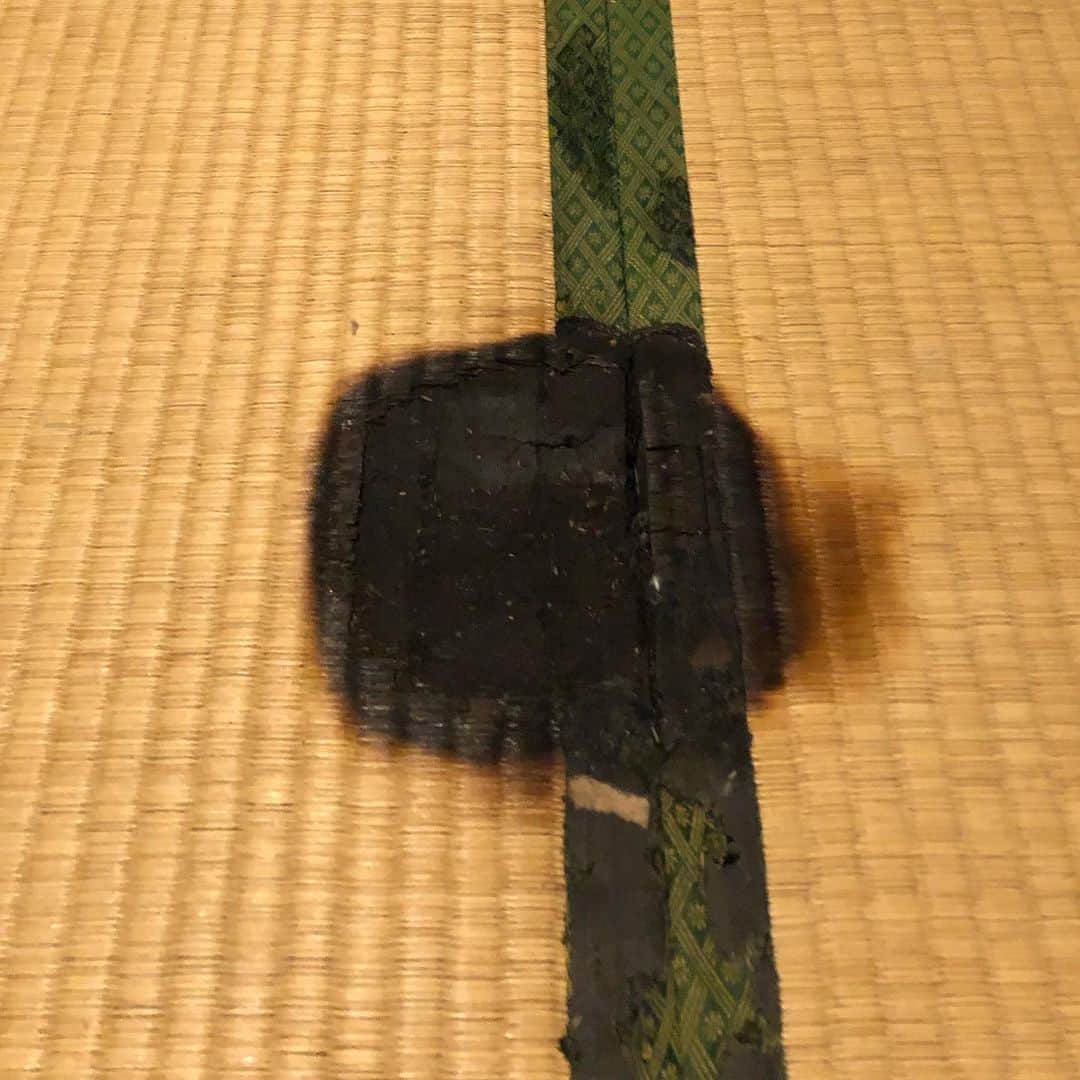 丸山ゴンザレスのインスタグラム：「Stay home で屋内バーベしたそうです。火事なるぞ！アホ」