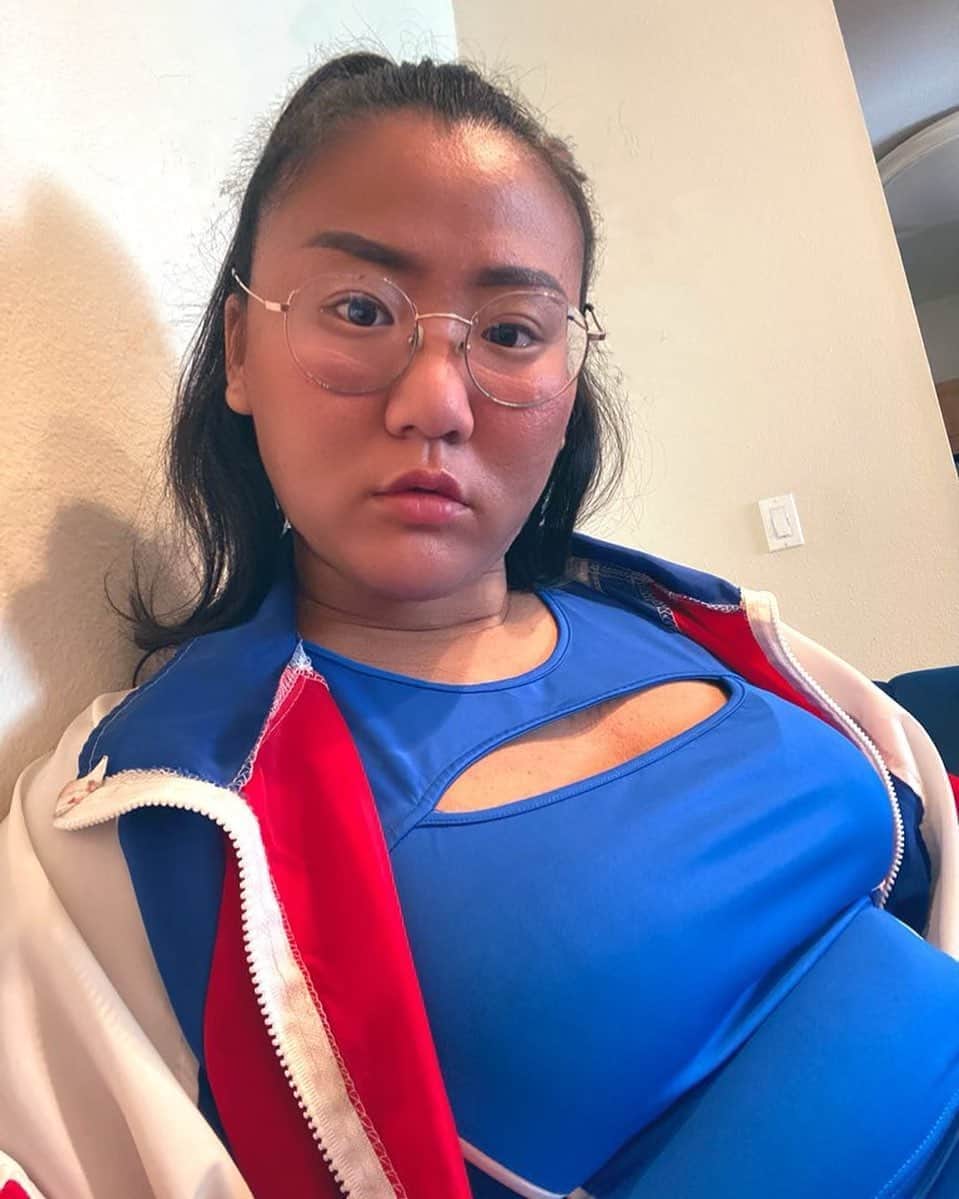 藤井美穂のインスタグラム：「Just “a hot PE teacher” cosplay.」