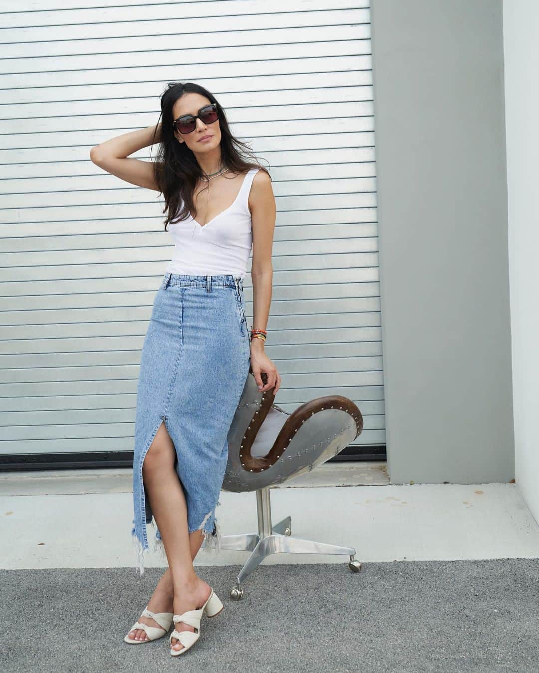 サムエデルマンのインスタグラム：「Sunday’s with #Shilou, our exclusive block heel #SamEdelman」