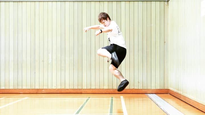 石田太志のインスタグラム：「Footbag video. #footbag #taishiishida #soccer #follow #worldchampion #performance #performer #instagramer #hackysack #video #training #hackysack」