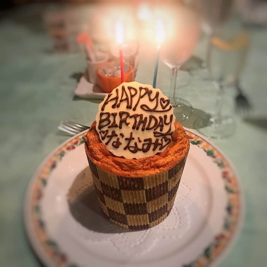 稲葉七海のインスタグラム：「今日！5月18日で23歳になりました🙋‍♀ ・ みなさんたくさんのお祝いメッセージをありがとうございました💓💓 ・ 今年の誕生日は広島で過ごしてまーす🌱 ・ ここ何年か地元では過ごしてませんが（笑） ここまで育ててくれた両親に感謝したいと思います🥰 ・ 23歳も自分らしく頑張ります🤍🤍」