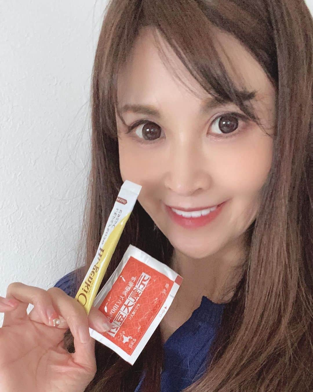 越野矢素子さんのインスタグラム写真 - (越野矢素子Instagram)「最近、お肌の調子がとても良いです😊理由は２つ  ①ノーメイクでお肌を休ませていた  ②あるサプリをプラスした そのサプリは2枚目スワイプしてね❤️ ずーっと飲み続けている酵素の会社で購入したの☺  #玄米酵素 #（有）明進サービス」5月18日 20時23分 - loversyaso