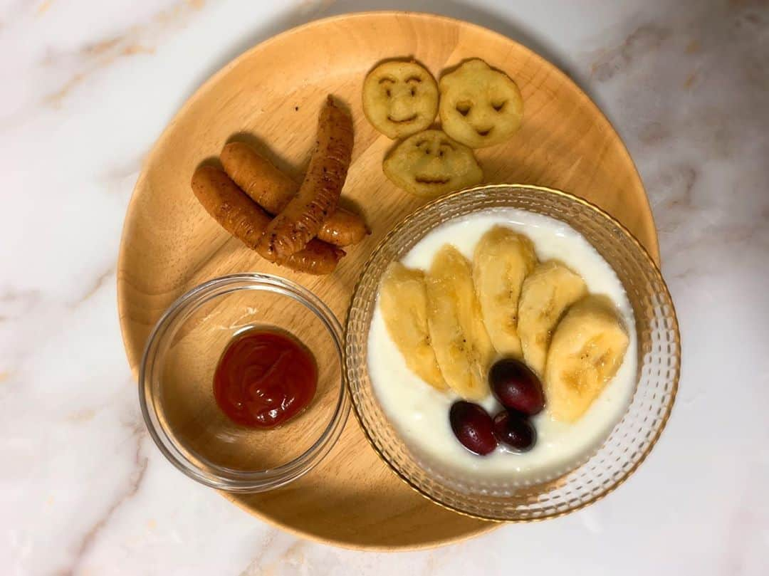 藤堂静華さんのインスタグラム写真 - (藤堂静華Instagram)「_ . Today's lunch ♡ .  #新宿#歌舞伎町#キャバクラ#Donfin#藤堂静華#gal#キャバ嬢#韓国#half#love#me #tbt #follow #tflers #instagood#cute #happy #fun #beautiful#followme#followplease」5月18日 14時42分 - shizuka___official