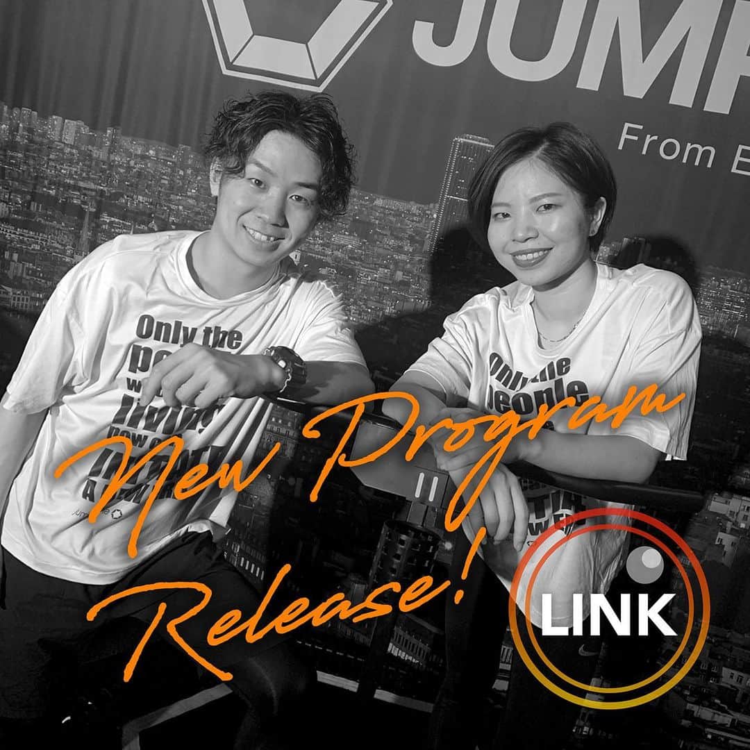 jump one（ジャンプワン）さんのインスタグラム写真 - (jump one（ジャンプワン）Instagram)「. 【New Program Release】jump one Stream “LINK” Topics！ . ◆Climax Comp.2◆ . Date:5/19(Tue) Time:20:30~ IR:Sumisa/Jin . . jump one の既存プログラムの中で最も盛り上がる曲だけをピックアップした『 jump one Stream “LINK” 』オリジナルプログラムの第2弾が登場！ Sumisa と Jin のダブルインストラクションで作り出す、エキサイティングな30分をお楽しみください！ . . 〇料金 1プログラム／500 LIVEコイン 視聴期間はご購入日から7日間 . ※本コンテンツは有料チャンネルとなります。 ※あらかじめLIVEコインをご購入いただくことで、配信開始時にスムーズに動画をご視聴いただけます。 ※LIVE配信終了後に動画をご購入いただくことも可能です。 . . 〇視聴方法 ①LINE公式アカウント『 jump one Stream "LINK" 』をお友達追加 https://lin.ee/6Hddtes . ②LINE LIVEアプリをダウンロード https://live.line.me/ . ③『 jump one Stream "LINK" 』のチャンネルをフォロー https://linliv.ee/xkVVA7D/co/ot/sh/ce . ※あらかじめLIVEコインをご購入いただくことをお勧めいたします。 ※チャンネルをフォローすることで、配信開始時にお知らせが届きます。 . . 〇その他（重要事項含む） https://www.jumpone.jp/news/24716/ . . 皆様のご参加を心よりお待ちしております。 . . #jumpone #ジャンプワン #diet #ダイエット #筋トレ #トレーニング #ボディメイク #フィットネス #ワークアウト #ストレス解消 #エクササイズ #有酸素運動 #脂肪燃焼 #トレーニング女子 #腹筋割りたい #ジム女子 #暗闇フィットネス #トランポリンダイエット #暗闇トランポリン #トランポリンフィットネス #滝汗 #美ボディ #美body #駅近ジム #楽しくダイエット #自宅トレーニング #宅トレ #おうち時間 #linelive #newprogram」5月18日 18時04分 - jumpone_official
