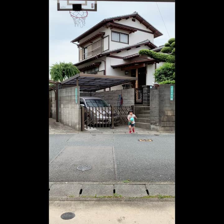 青木康平のインスタグラム：「いつか入るんだろうな〜と思うと、ついついビデオ撮ってしまう😅  本人は入れる気ないんですけどね！笑」