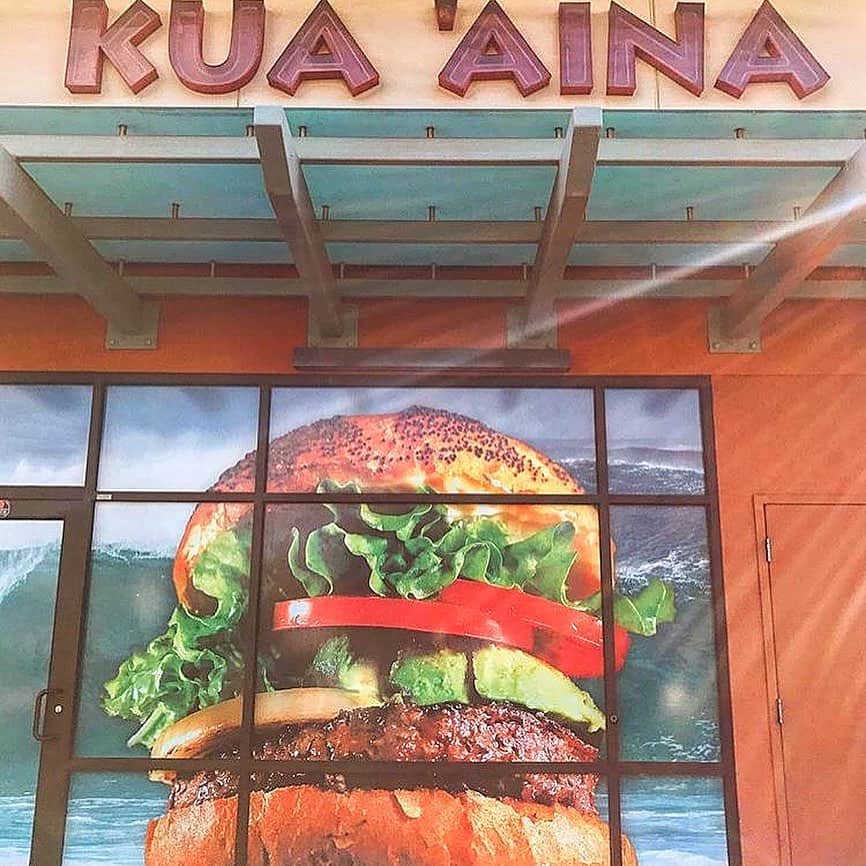 シャーニ・ヴィンソンさんのインスタグラム写真 - (シャーニ・ヴィンソンInstagram)「Having Hawaii withdrawals so attempted to recreate the world famous ‘Kua-aina’ burger 🍔  #bestburgerever #dinnerisserved #kuaaina #hawaii #withdrawals #food #foodporn #bbq #burger #beef #homecooking」5月18日 18時52分 - sharnivinson