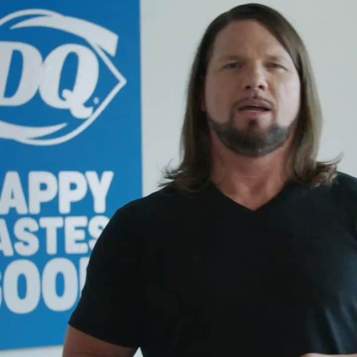 アレン・ジョーンズのインスタグラム：「Happy moments are PHENOMENAL. I’m happy I got to partner with @DairyQueen and with fans from the WWE Universe. #ad #HappyTastesGood #Phenomenal」