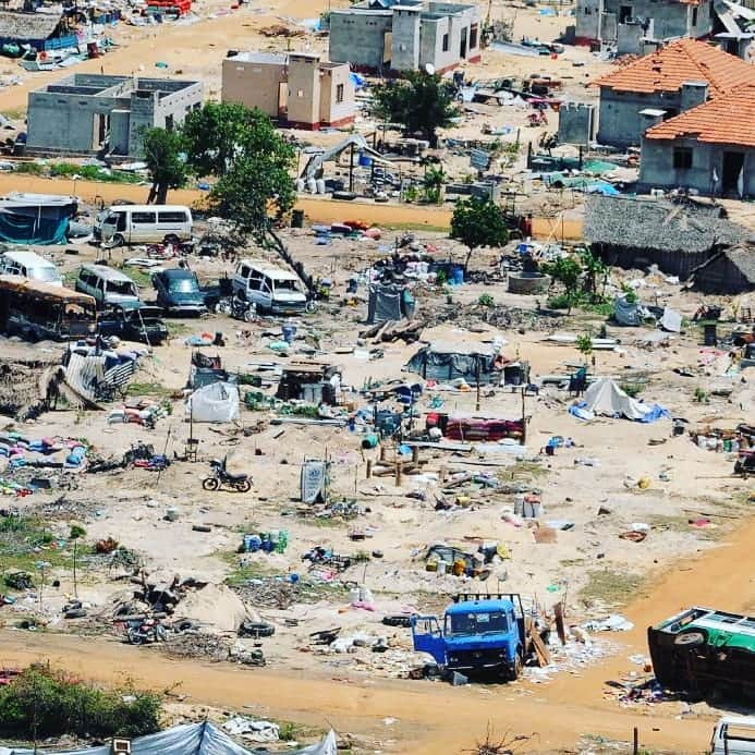 M.I.A.さんのインスタグラム写真 - (M.I.A.Instagram)「#2009 in #Mullivaikkal  18th of May 2009 – a date remembered around the world as ‘Tamil Genocide Day’. Local census records indicate that at least 146,679 people are unaccounted for and presumed to have been killed during the Sri Lankan military offensive.  After surrendering on the advice of Hilary Clinton and international governments,  all Tigers were executed.  SLA soldiers committed rape and sexual violence prior to and after executions.  No one was held accountable in fact many of these barbaric beasts are in charge of covid19  Operations of "keeping people safe " lolzzzzz.  Bill Gates gave these beasts 1billons dollars as reward for the barbaric slaying of innocent Tamils in 2009. Maybe this was in exchange for Tamil guinea pigs to test on,  in camps .  No one was brought to justice  No one went to jail  No one cared about these events Oh because we were fighting terrorism then,  well everything is different now we are fighting a virus so we just won't talk about it anymore ok .  Dear Tamil people today  I'm praying for our collective healing. The spirit and energy of us will never be broken. The truth will prevail. Always. I admire our resilience , we ve been in many wars and survived thousand's of times . We should let this fuel us not rule us. Inform us but most of all we should let it spark us , to lead the way to a better consciousness in this unjust world .  Everything we fought for happens to be what the world wants and needs rn, sustainability, local community living, self sufficiency, management of agriculture ,  anyone who fought us to bring in buildings highways traffic fracking mining are the causes for  destruction. Be proud we were on the right side of earth's history.  #rememberthedead #fightfortheliving」5月18日 22時04分 - miamatangi