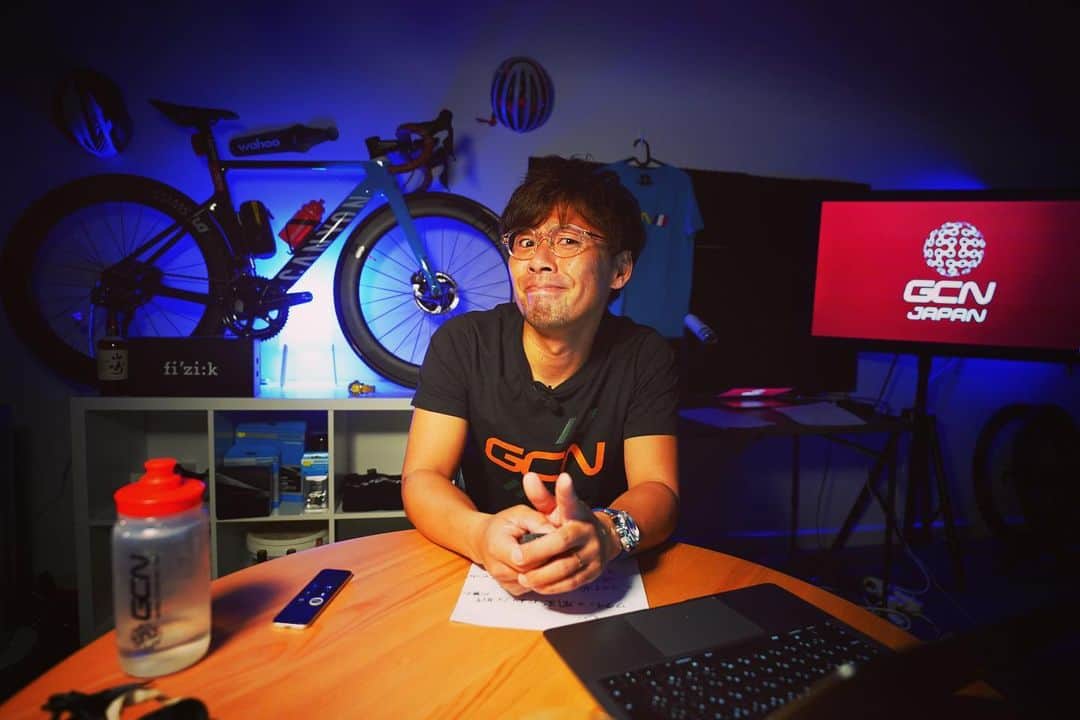 土井雪広のインスタグラム：「明日はGCNショー48回目‼️ ヨーロッパでは自転車乗るといいことがあるとか！？フルーム移籍！！？ そんな話してます。 是非みてね😎  #gcn #cycling」