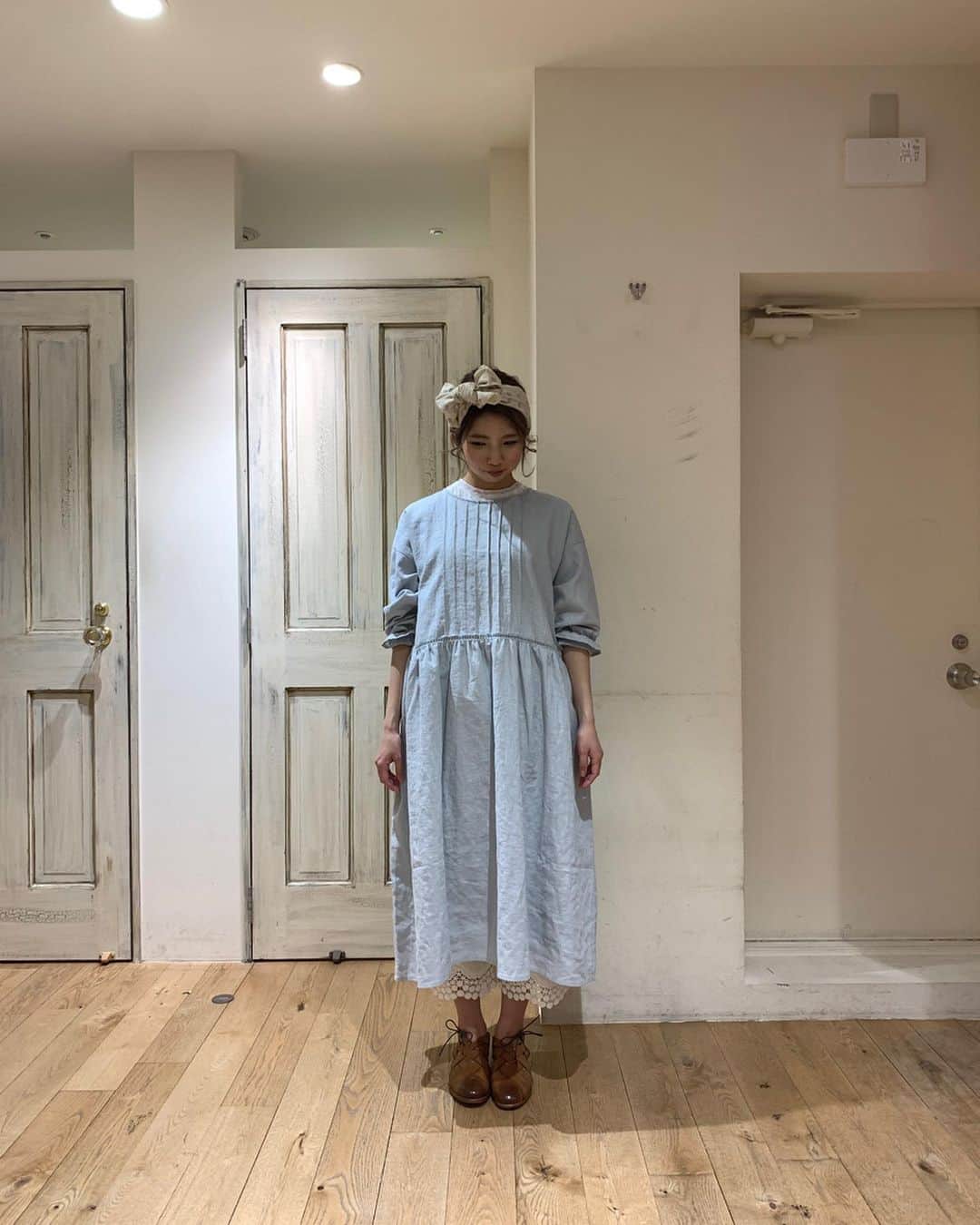 SM2olohuone LUMINE立川店さんのインスタグラム写真 - (SM2olohuone LUMINE立川店Instagram)「ルミネ立川店 限定商品　全5型 5.19(火)12:00より、 @can_onlineshop にて発売開始！⠀⠀ ⠀ 着回しご紹介♡ カタログ掲載のペチパンツ＆ レースブラウスを合わせて♩ ⠀ ⠀⠀ ⠀ ⠀⠀ 【 LUMINE TACHIKAWA LIMITED 】 ・ピンタック配色ワンピース ¥8.990 ( ベージュ / ピンク / サックス / カーキ ) ・ギャザーキャミワンピース ¥7.990 (  ベージュ / モカ / ブルー / ブラック ) ・配色ブラウス ¥5.990 (  オフホワイト /  ラベンダー / ピンク / オレンジ ) ・ ¥5.990 ( オフ / サックス / グレー / ブラウン ) ・衿フリルブラウス ¥6.990 ( オフ / ラベンダー / グレー /ブラウン ) / All +tax ⠀ ⠀ ⠀⠀ blouse ¥5.990 sandal ¥13.990 TSUHARU /+tax その他、スタッフ私物 身長:162㎝⠀ ⠀ ⠀ ⠀  プロフィールのハイライトや ストーリーも要チェック𓅮𓂅𓂅𓂅 ⠀⠀ ⠀ ⠀⠀ カラー展開やアイテム詳細は 今後の立川店Instagramでご紹介‼︎ お楽しみに( ˘͈ ᵕ ˘͈ ) ⠀ ⠀ ⠀ ⠀ ・・・・・・・・・・・・・・・・・・・・・・・・ ⠀⠀ ⠀ ⠀ ◯数量限定のため無くなり次第終了とさせて頂きます。 ※再入荷はございません。 ◯CAN online Shopのみの販売となっております。 数量はお答えし兼ねますので、ご了承お願い致します。 ⠀ ⠀ ・・・・・・・・・・・・・・・・・・・・・・・・ ⠀ ⠀  #2020#Summer#correction#lumine#tachikawa#olohuone#fashion#samansamos2#tsuharu#girly#happy#me#fashion#life#staffsnap#love#me#夏#ルミネ#リネン#ルミネ立川#サマンサモスモス#立川ルミネ#立川#ツハル#tsuharubysamansamos2#立川限定#ルミネ立川店限定」5月18日 22時29分 - sm2olohuone_lumine