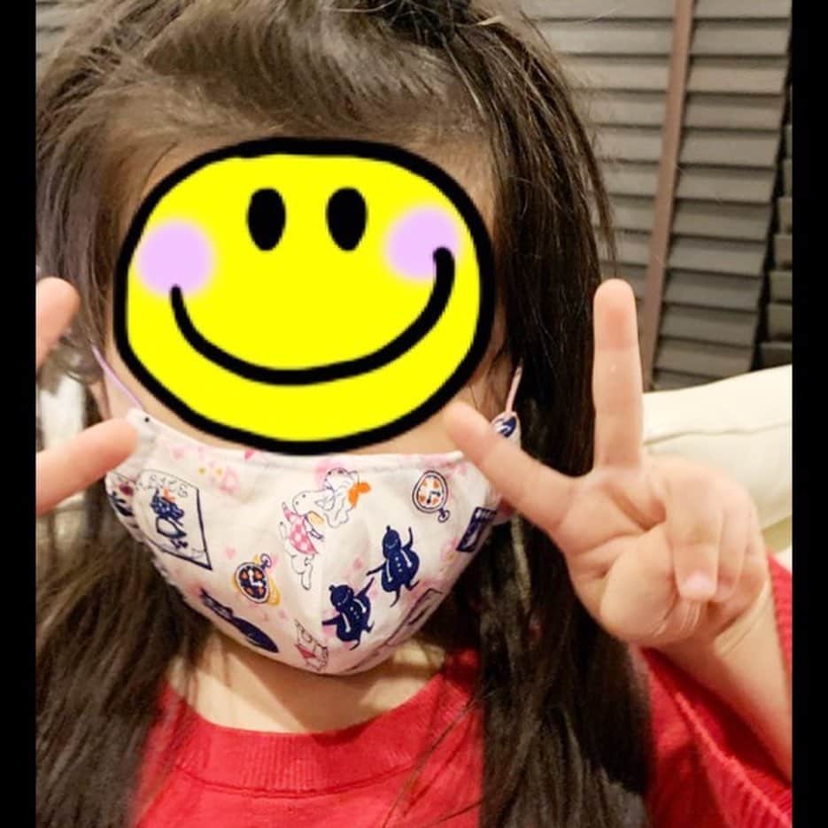 ギャル曽根さんのインスタグラム写真 - (ギャル曽根Instagram)「マスク。 #母が作って送ってくれました。 #ありがとう。 #😷」5月18日 22時46分 - galsone_1204