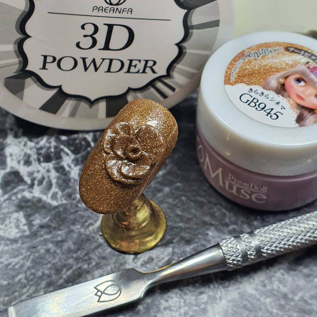 Yingさんのインスタグラム写真 - (YingInstagram)「Products used: CANGEL Non Wipe Top SPIRIT OB-L Oval Brush PREANFA Art Relief Knife TAKESHI Eagle Brush PREGEL MUSE GP945 PREANFA 3D POWDER  Items are available online! . 🛒: www.nailwonderland.com  We are using QXPRESS free courier delivery for orders above $100. You will get your items in 2 working days!  Free international shipping for orders above $200!」5月18日 22時46分 - nailartexpress