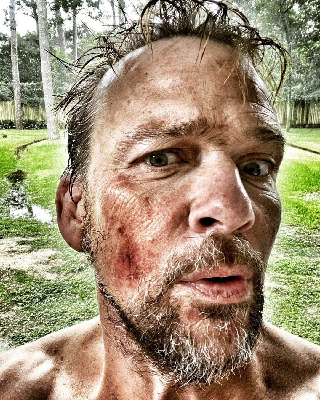 ショーン・パトリック・フラナリーのインスタグラム：「Violent, old-school Brazilian Jiu Jitsu is truly the “Catcher” in my world’s “Rye”... and I’ve submitted myself FAR more than I have others... and THOSE are the victories... that keep me coming back... as they unquestionably cure from the inside out... at the cellular level... for fighting is INDEED an ESSENTIAL panacea for the hungry life. #BJJ4life @hbjjhouston @hollywoodbjj @paragonbjj @ricksongraciejj @rodrigoantunesbjj @renzograciebjj @henryakinsbjj BJJlifestyle」