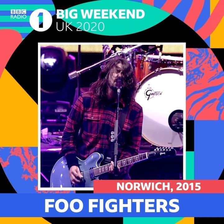 フー・ファイターズのインスタグラム：「@bbcradio1 will be playing Foos 2015 headline set from Norwich as part of #BigWeekend UK 2020! 🤘 .  Listen along on @bbcsounds on the 24th May and relive the performance from home. Visit the link in bio for set times.」