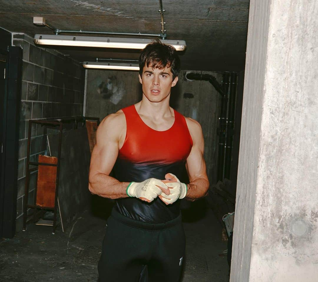 ピエトロ・ボセリさんのインスタグラム写真 - (ピエトロ・ボセリInstagram)「Underground lockdown, a story for @numero_netherlands shot by @mrollieali in my own garage and storage. All outfits are @petradesign designed and styled by me. The full story and exclusive interview on Numero (link in bio).」5月19日 2時42分 - pietroboselli