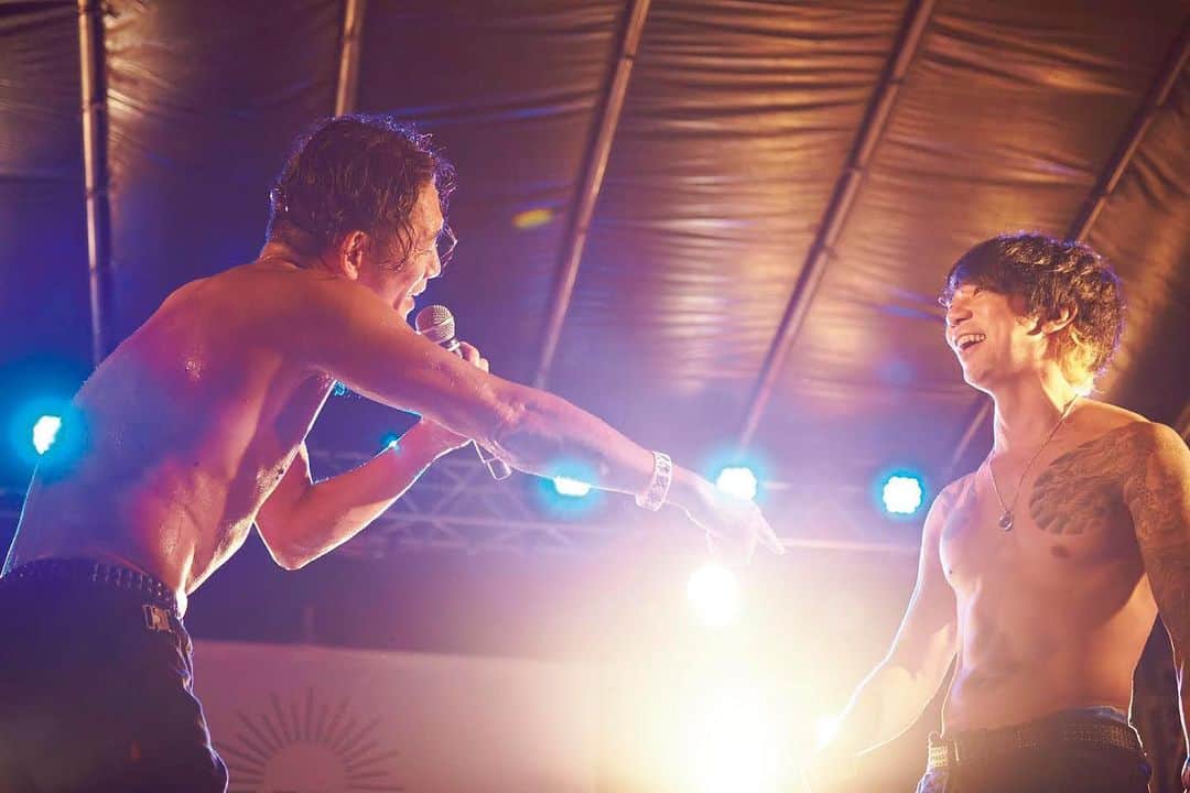 三吉ツカサのインスタグラム：「BRAHMAN最新写真集 一刻、久遠の申し込みは今日が最終日となります。 Showcase Printsで受付中です。 待ってる。」