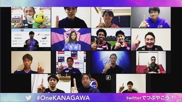梅崎司さんのインスタグラム写真 - (梅崎司Instagram)「eスポーツの大会に出場します。今だから出来ることを。神奈川県だから出来ること。ゲームは普段ほとんどやらないのでプレーするところを見られるのは恥ずかしいですが少しでも皆さんに楽しんでもらえるよう頑張ります！ One KANAGAWA！！」5月19日 14時36分 - umeman7