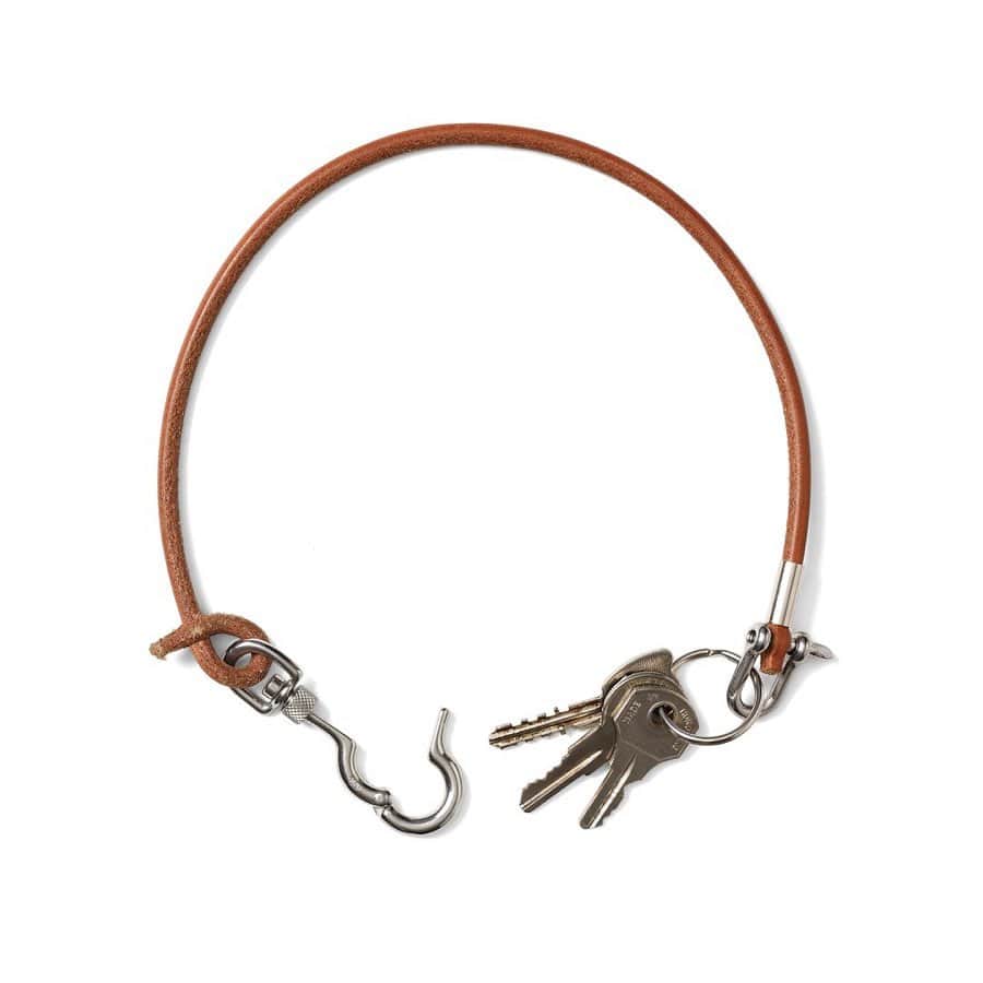 エドロバートジャドソンのインスタグラム：「KEEP YOUR HOME  DERRICK - KEY CORD - Arrived in online store - Link in bio  #edrobertjudson」