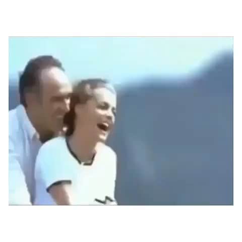 エマニュエル・ベアールのインスタグラム：「Je veux m’endormir sur ces images ....i want to fall asleep with those images .. we lost today one of the most beautiful talented French actor.#leschosesdelavie ...#claudesautet  #michelpiccoli ... #romyschneider ..」
