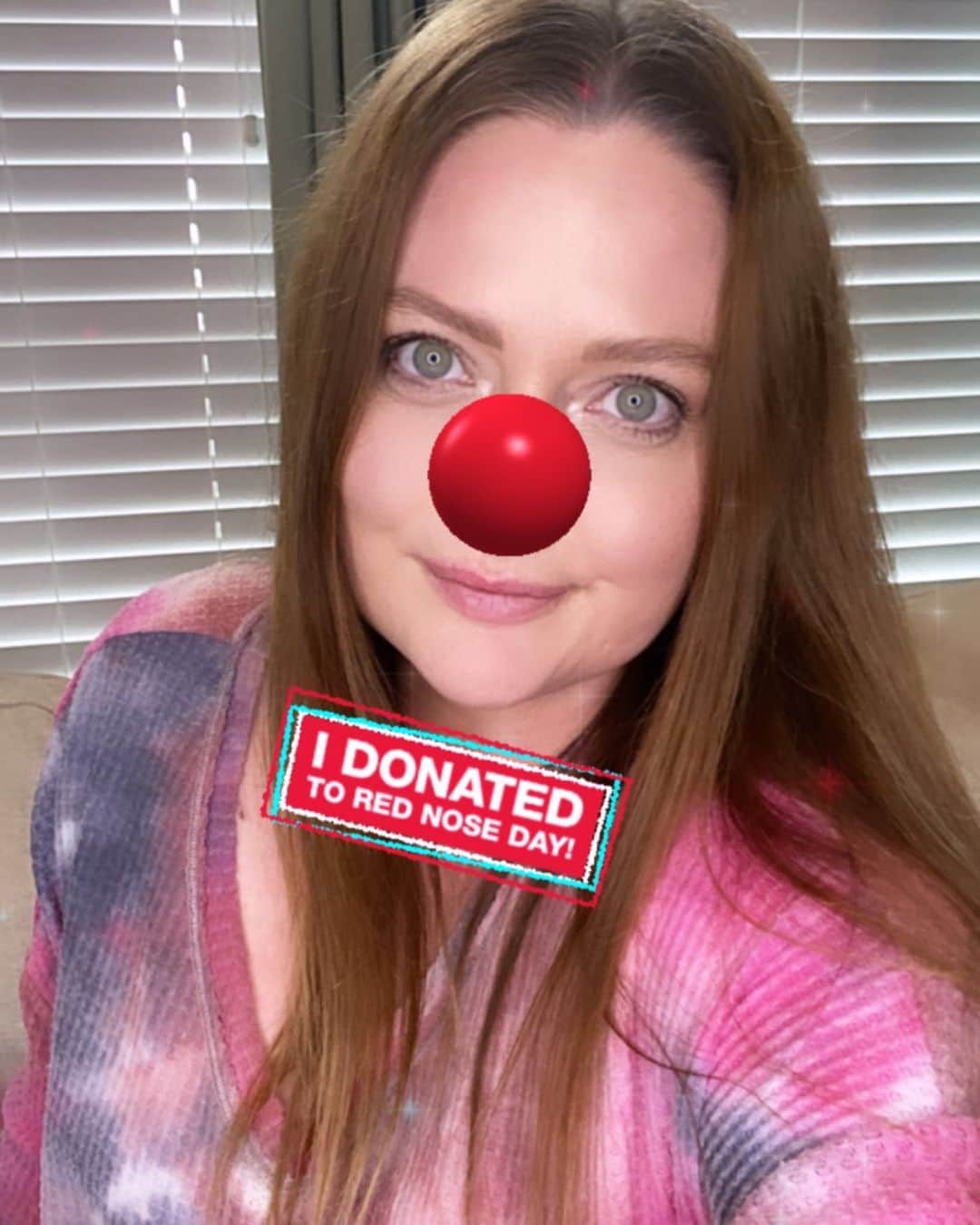 ローレン・アッシュさんのインスタグラム写真 - (ローレン・アッシュInstagram)「Get your #NosesOn! Together, we can help positively impact the most vulnerable children who've been affected by #COVID19. Donate to unlock your Digital Red Nose at NosesOn.com」5月19日 7時19分 - laurenelizabethash