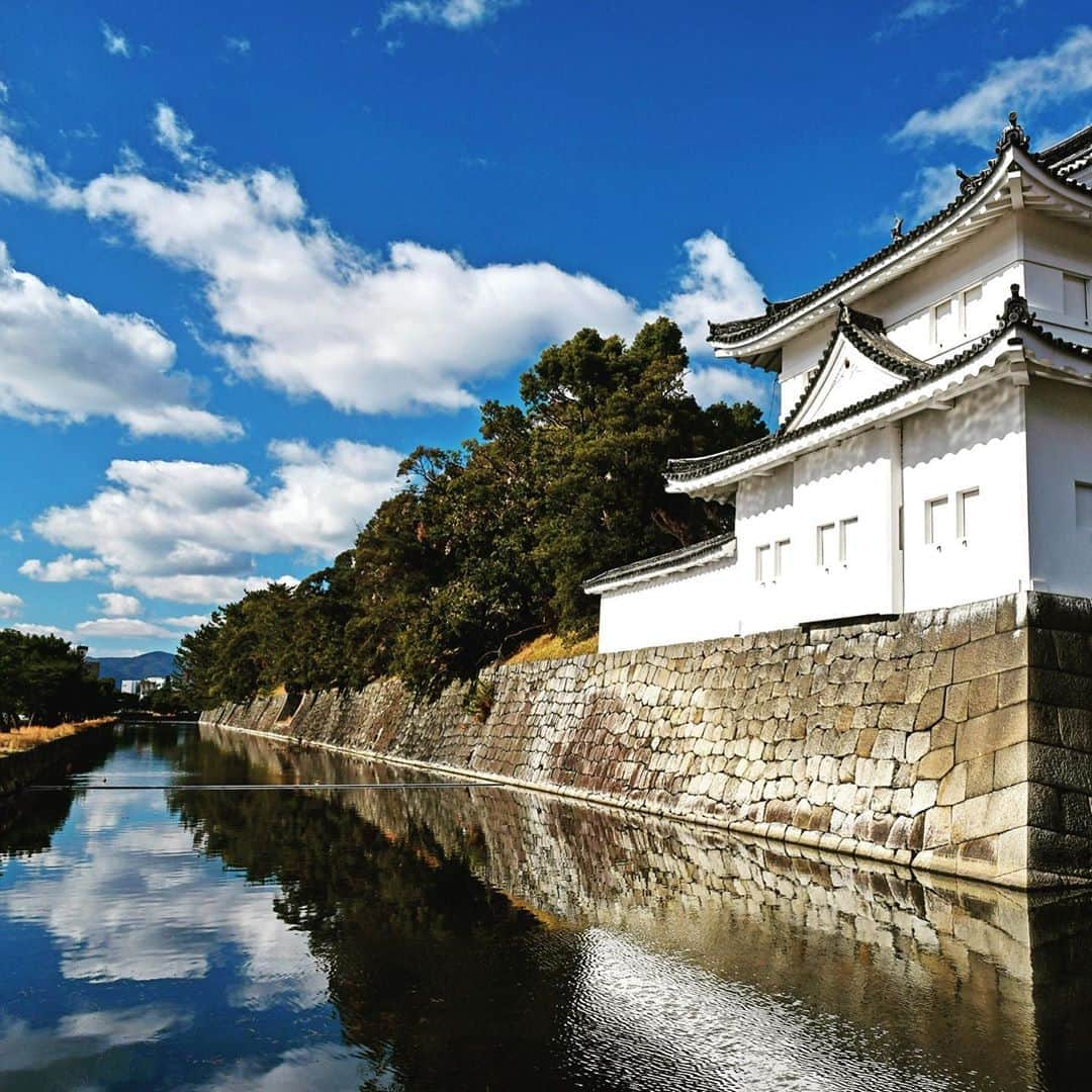 japantripのインスタグラム：「#思い出trip  #元離宮二条城  #nijyocastle  #worldheritage  #蔵出写真 #kyoto  #kyotojapan  #unseenjapan  #二条城周辺  #二条城  #カメラ女子  #カメラ好きな人と繋がりたい  #japantrip  #japan  #instapic  #instatrip  #japan  #castle  #unseenjapanphoto  #unseenjapantrip #myfavoriteplace  #myfavorite #japan_of_insta  #japan_daytime_view  #tripadvisorjapan #東京カメラ部  #tokyocameraclub」