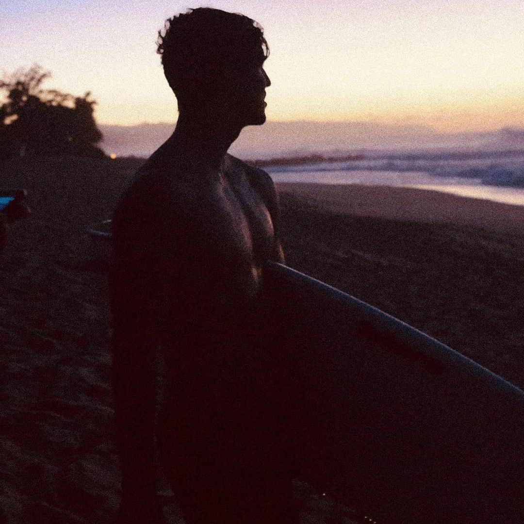 ガブリエル・メディーナのインスタグラム：「Another day. Blessed. Thank you God🙏」