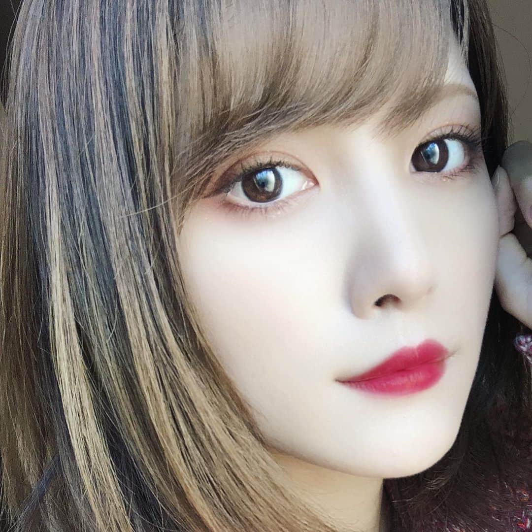 のインスタグラム：「あげる写真が本格的に無いから 本格的に困ってる🐥🆘 ((いつだってメンタルだけは超元気💪))」