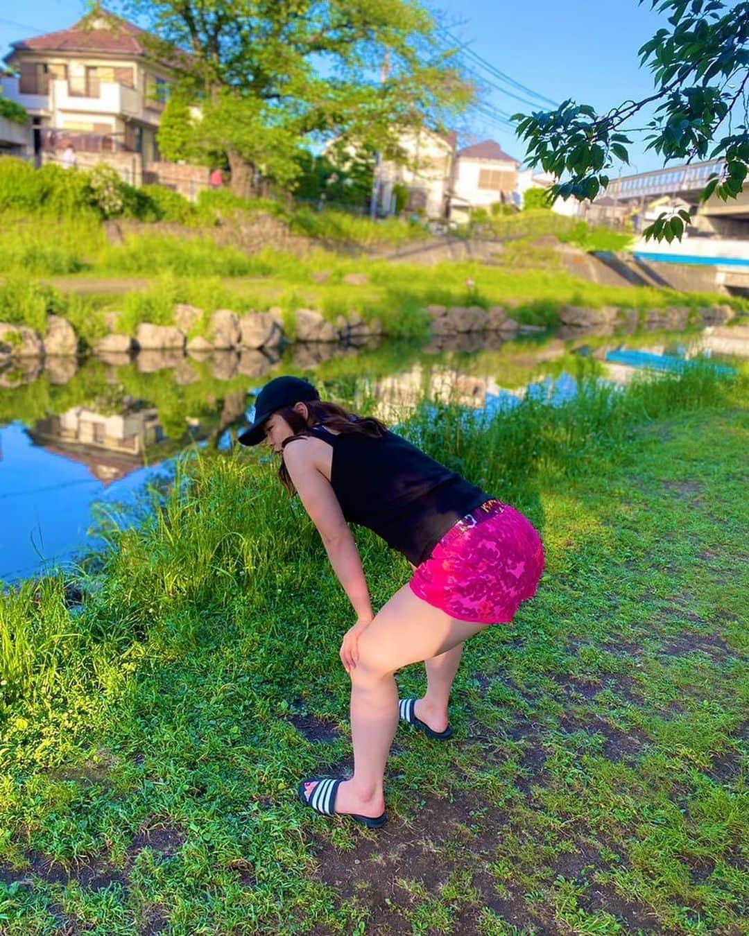 植草歩さんのインスタグラム写真 - (植草歩Instagram)「今日は雨☔️だから 久しぶりに偏頭痛する〜🐸 晴れた日が好きだ☀️☀️☀️ #過去pic」5月19日 15時19分 - ayayumin0725