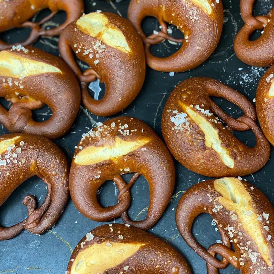 魔女菅原のグルメインスタ