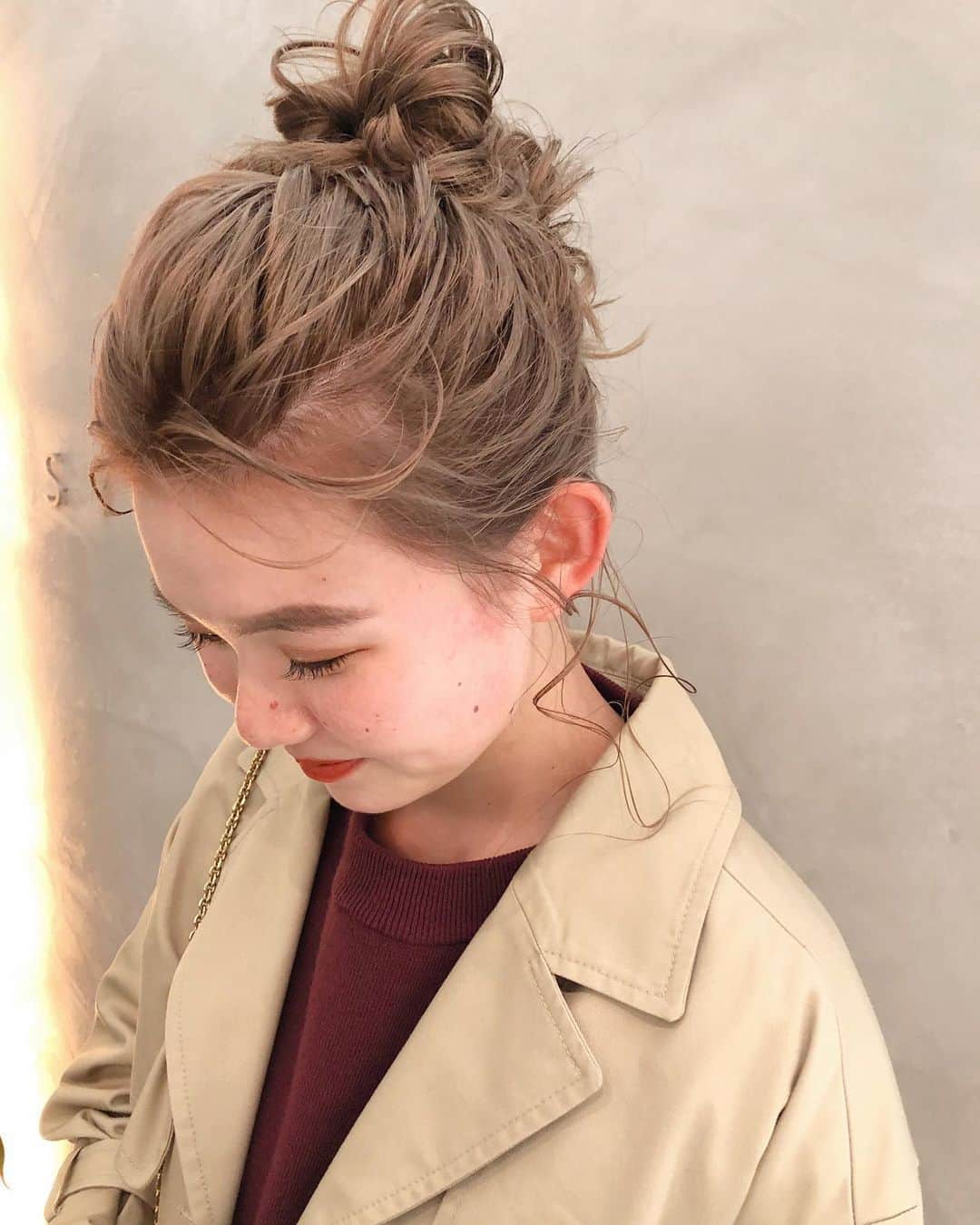 のインスタグラム：「おだんごハイトーン🍡 #おだんごアレンジ  #nono_hair #syan_tokyo」