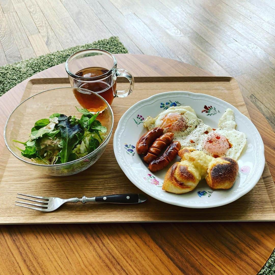 椎名桔平さんのインスタグラム写真 - (椎名桔平Instagram)「#朝食#喫茶店メニュー まぁ、旨し。 ん、宇宙作戦隊発足(自衛隊)⁉︎ 陸空海にサイバー空間に宇宙、、 昭和が懐かしい。」5月19日 11時19分 - kippeishiina