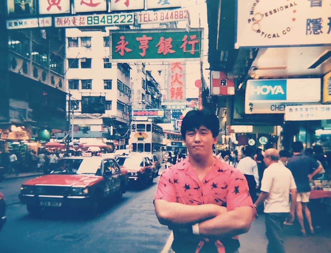 金本浩二のインスタグラム：「若手時代の香港遠征❕初日は、山本(天山)さんと 香港まで来て🍴回転寿司へ😅 初日 　VS  ライガー 2日目　VS  小島聡」