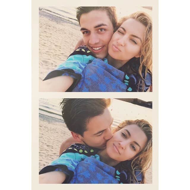 トーライ・ケリーのインスタグラム：「happy 30th birthday @andremurillo🥳  this pic was 5 years ago😍🙈 lil babiessss!! we’ve had so many fun adventures✨ i love you so much & i can’t wait to see what God has in store for you in this new decade. thank you Lord for creating this beautiful human!!!!!💕」