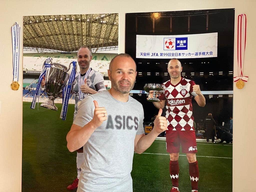 アンドレス・イニエスタさんのインスタグラム写真 - (アンドレス・イニエスタInstagram)「😁🏅👍🏼」5月19日 23時20分 - andresiniesta8