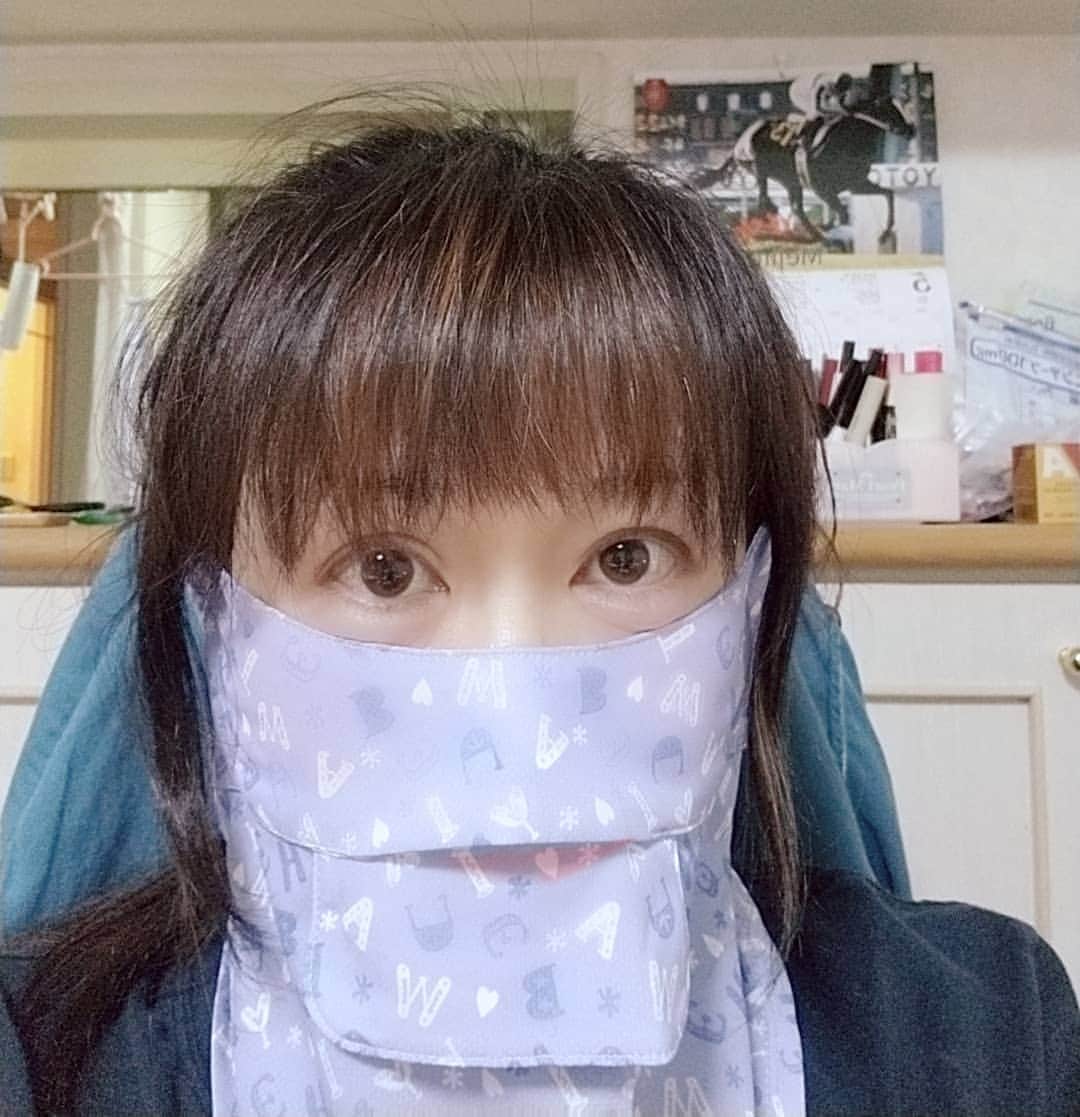 宇月田麻裕さんのインスタグラム写真 - (宇月田麻裕Instagram)「#マスクが暑い季節 なってきたので、#フェイスカバーc型 を買ってみた！　#すっぴん顔　で失礼💦」5月20日 0時26分 - mahiro_utsukita