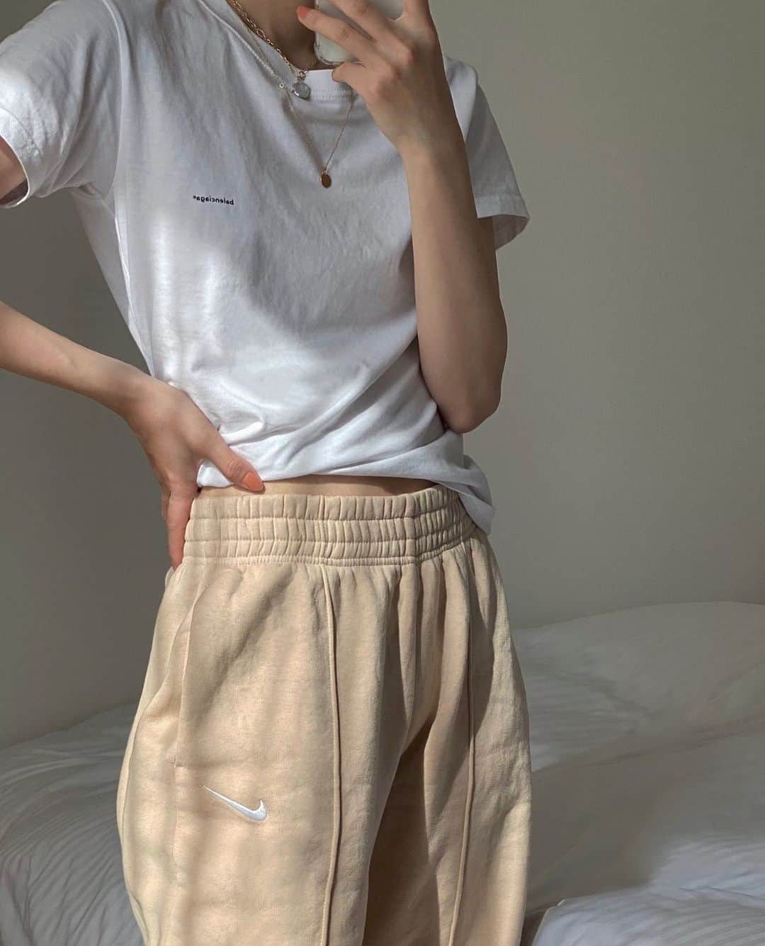 のインスタグラム：「今週はずっと雨っぽいし気分上がらないなぁ☔︎」