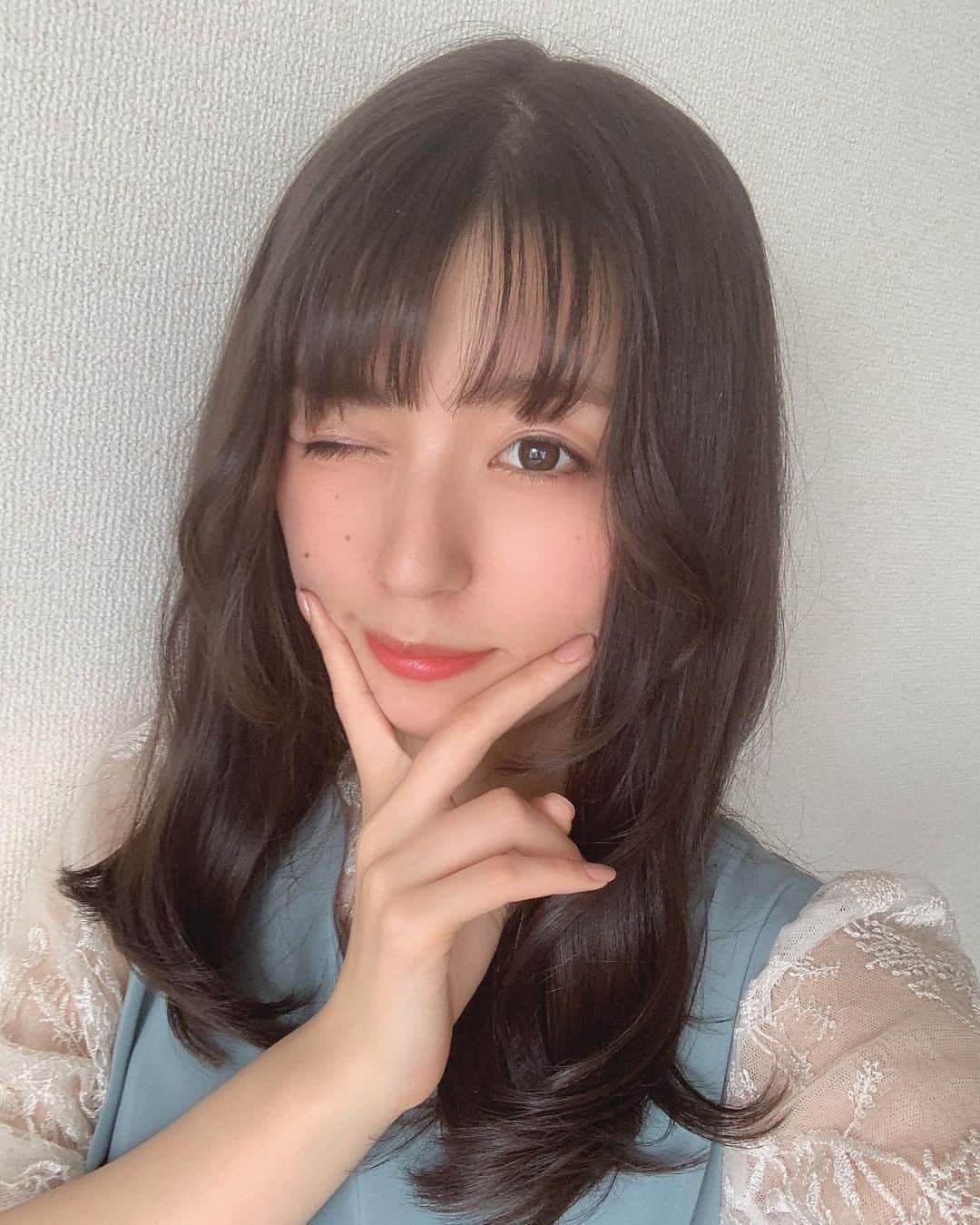 竹本茉莉のインスタグラム：「髪を染めました💇‍♀️ 確かアッシュブラウン✨ 夏のあいだだけ…！ . . . . . . . #イメチェン #ニューカラー #アッシュブラウン #自撮り #selfie #japanesegirl」