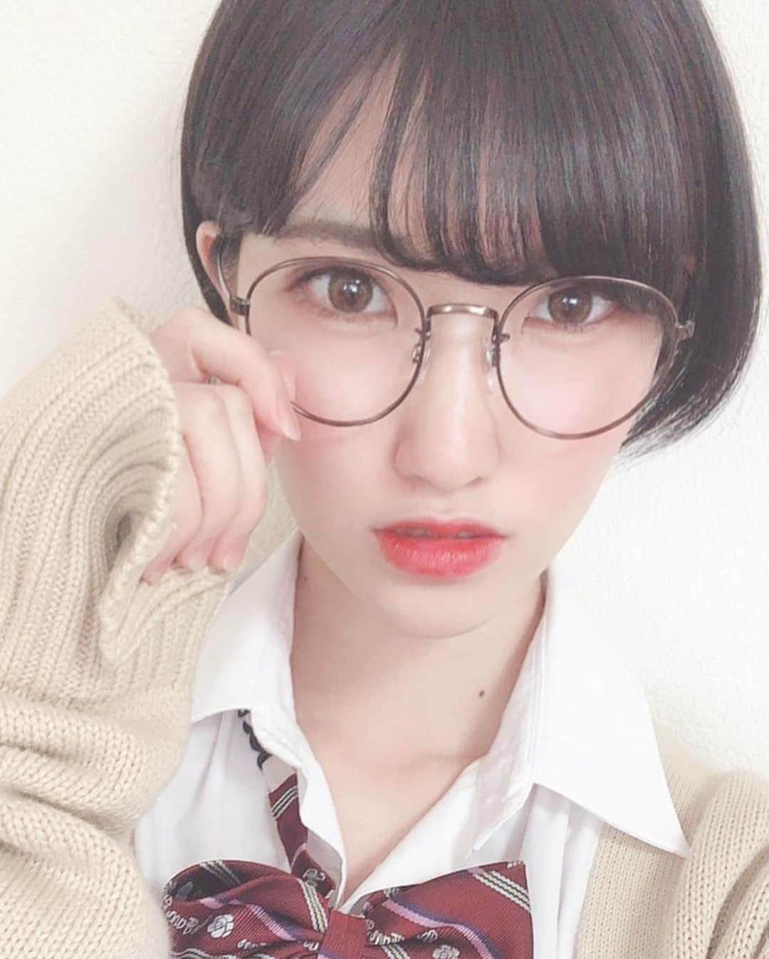 東条蒼のインスタグラム：「＊ ・ ・ ・ 『図書館で、えっちしよ？』 ・ ・ みなさん、恋空を知ってますか？ ・ ヒロとミカは図書館で子作りしてました！！ ・ わたしもやってみたいです！笑笑 ・ ・ ・ #JK  #コスプレ #ミニスカート #メガネ　#図書館 ・ ・ #東条蒼 #クルーズグループ #セクシー女優 #av女優 #メガネ女子 #黒髪 #ショートヘア #teamメレンゲ #followｍe #following #japan #girl #photooftheday #tagsforlikes #instalike  #台湾 #香港 #粉我 #拍照 #照片 #人像攝影」