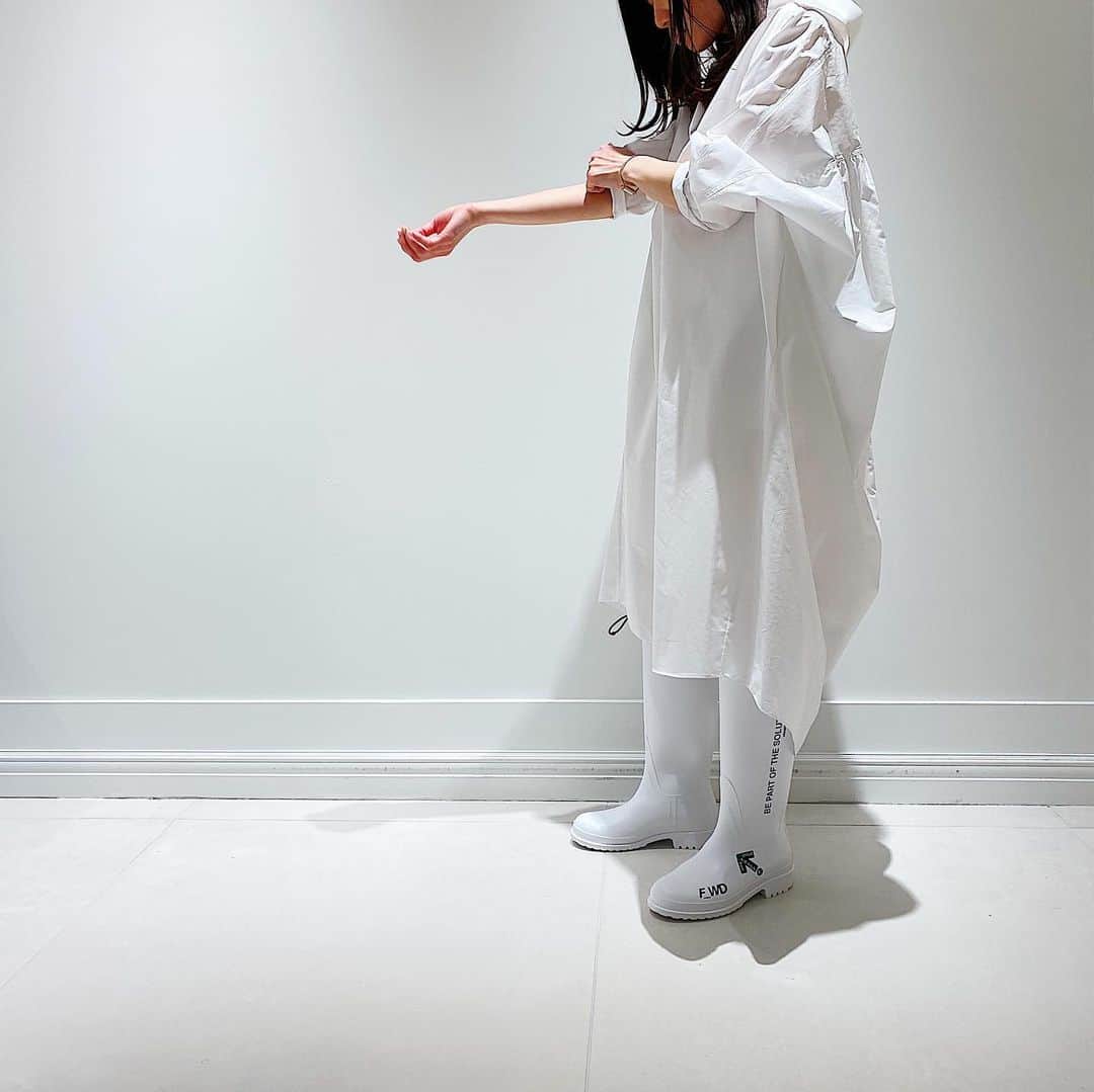 The SECRETCLOSETのインスタグラム：「***﻿ @cyclasofficial ﻿ ﻿ ﻿ #marni﻿ CTN POPLIN SHIRTS DRESS﻿ ¥107,800(tax in)﻿ ﻿ #FWD﻿ RAINY BOOTS﻿ ¥33,000(tax in)﻿ ﻿ ﻿ 素敵な春夏新作商品がたくさん入荷しております。﻿ また店頭通販も承っております。﻿ ﻿ 商品のお問い合わせは名古屋店まで﻿ お問い合わせ下さい。﻿ ﻿ ﻿ ﻿ #thesecretcloset ﻿ #thesecretclosettokyo ﻿ #cyclas﻿ #cyclasofficial ﻿ #futakotamagawa﻿ #roppongi﻿ #nagoya﻿ #shinjuku﻿ #Ginza﻿ #シークレットクロゼット﻿ #シクラス」