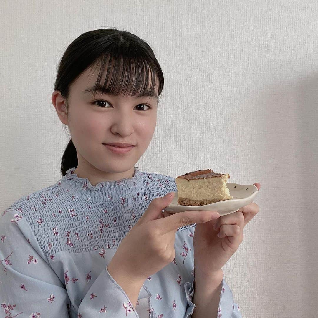 星野蒼良さんのインスタグラム写真 - (星野蒼良Instagram)「・ チーズケーキ  #お母さん作　#おいしかった！ #ばってん少女隊　#星野蒼良」5月19日 19時36分 - hoshino_sora_official