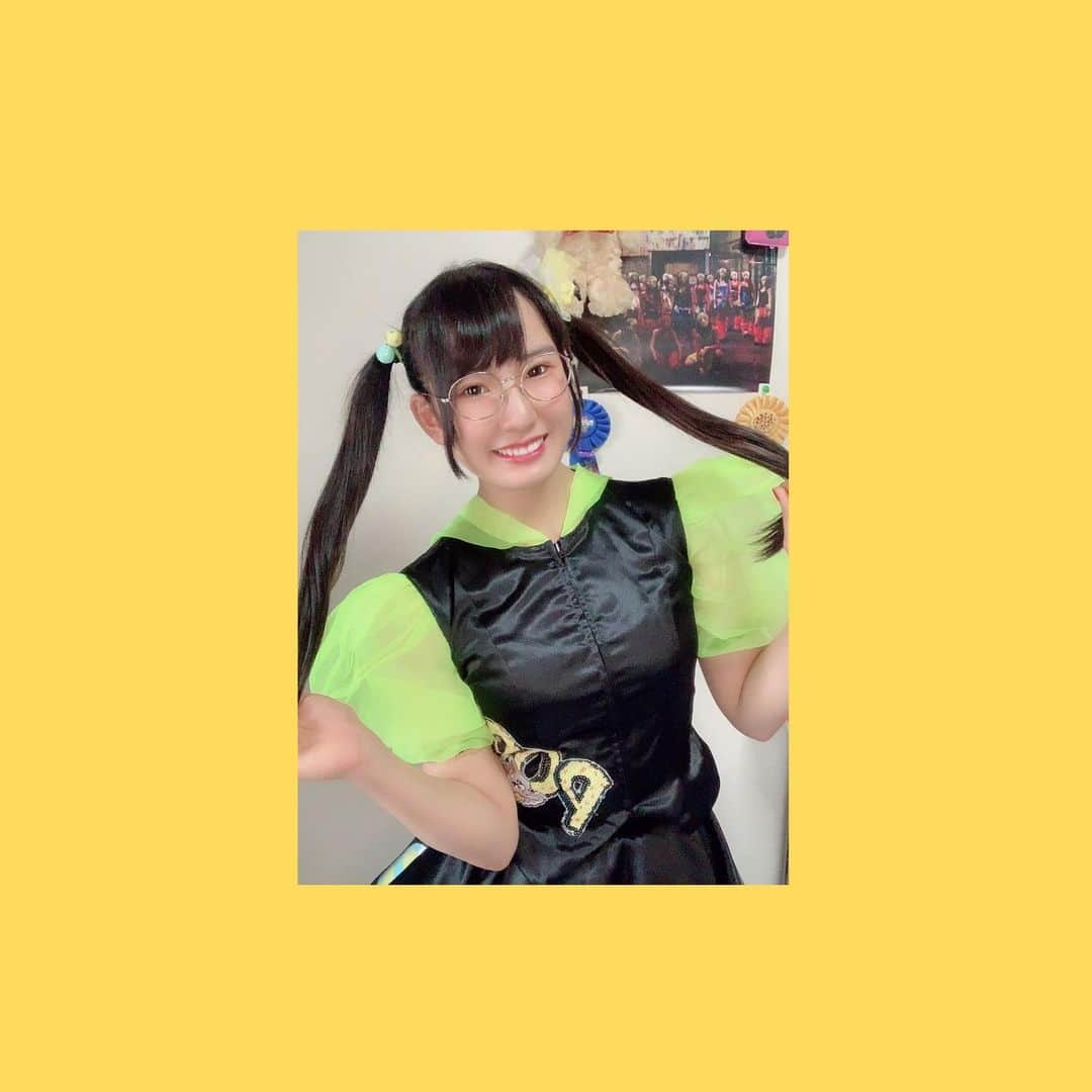 蒼井乃々愛のインスタグラム：「今日衣装久しぶりに着た！🥚🐰💛🖤 ツインテールしたらめちゃめちゃ髪の毛伸びてるのが分かってびっくりした😳  #アイドル #アイドル衣装 #仮面女子 #メガネっ子 #メガネ女子」