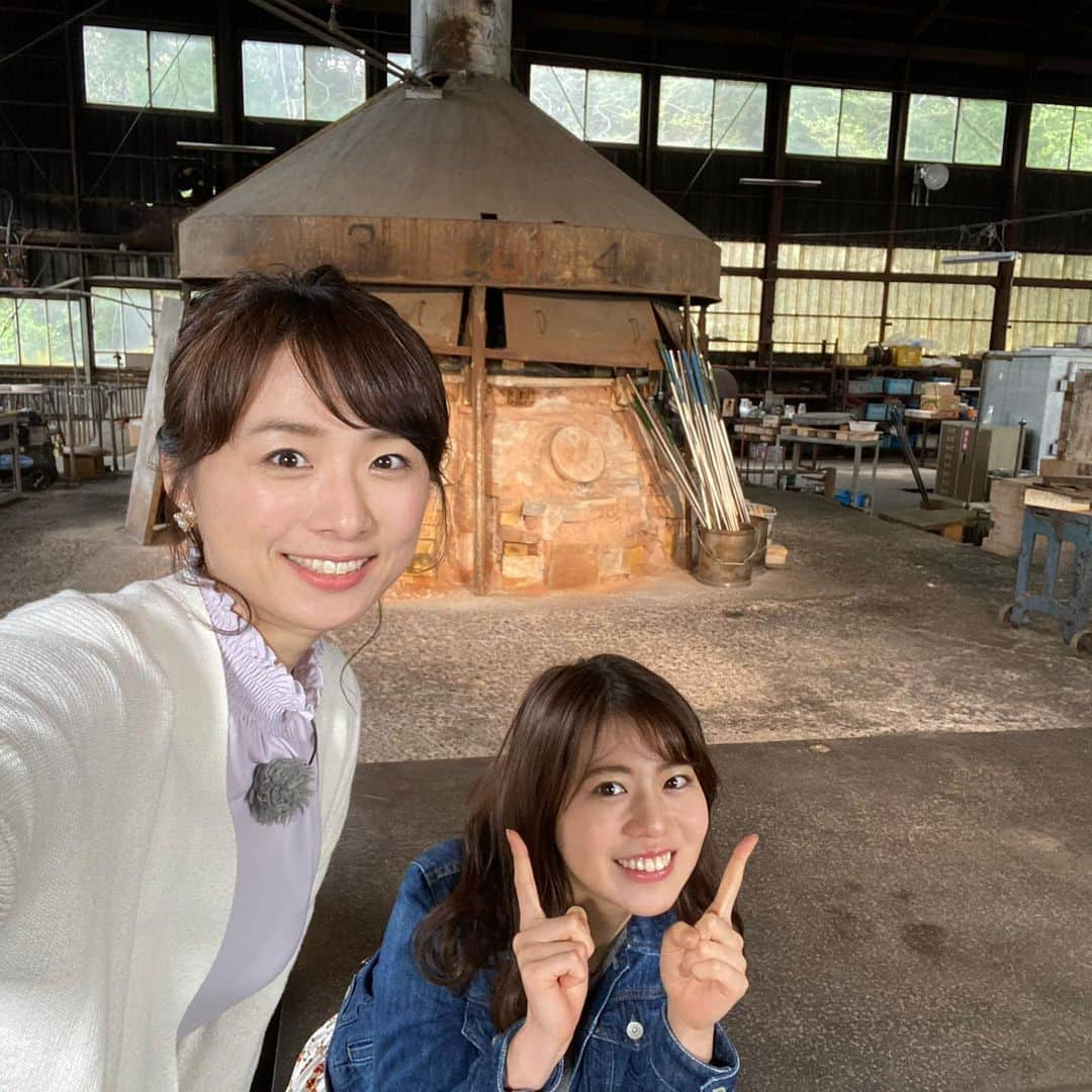 今井美穂さんのインスタグラム写真 - (今井美穂Instagram)「今夜はBSN新潟ジョシ部😊﻿ ﻿ 林りせアナと新潟市秋葉区の秋葉硝子さんで﻿ ステキな体験してきました💕﻿ ﻿ 23時56分からぜひご覧ください😁﻿ ﻿ ﻿ 今日のBSNラジオ3時のカルテットは﻿ 工藤アナと安全運転能力検定3級に挑戦！✊﻿ ﻿ 無事に？笑﻿ 合格しましたよー😁！！﻿ ぜひ挑戦の裏話はradikoで聴いてみてください🤣﻿ ﻿ 詳しくはブログ更新しました✨﻿ ﻿ ﻿ 生放送終了後﻿ 外の天気がものすごいことに😂﻿ そんな中での工藤アナのずぶ濡れリポート😁﻿ ﻿ さすがです！😁﻿ ﻿ ﻿ #ブログ更新しました﻿ #インスタトップのリンクから﻿ #BSN﻿ #新潟ジョシ部﻿ #秋葉硝子﻿ #BSNラジオ﻿ #3時のカルテット﻿ #子育てコーナー﻿ #安全運転能力検定」5月19日 20時39分 - imaimiho1209