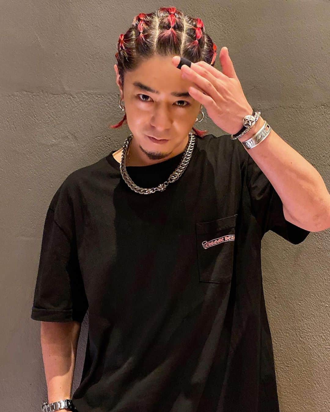 高木琢也さんのインスタグラム写真 高木琢也instagram Ocean Tokyoみんなで一気に髪型を変えました とりあえず気分だけでも上げてみない Hairchange Oceantokyo 他のスタッフのもストーリーズから見てね カラー担当 奥村健司郎 K Okumura