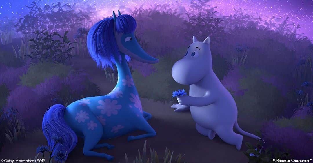 ムーミンさんのインスタグラム写真 - (ムーミンInstagram)「It's here! 😍 Watch how Moomintroll (played by  @taron.egerton) sings a heartfelt song to his friend, the Seahorse, in one of the most magical and endearing scenes of the #Moominvalley series. 💜 Surf your way to moom.in/valleytaronegerton (link in bio) 👈 #moominvalley #moomin #taronegerton #taronegertonfans」5月19日 21時22分 - moominofficial