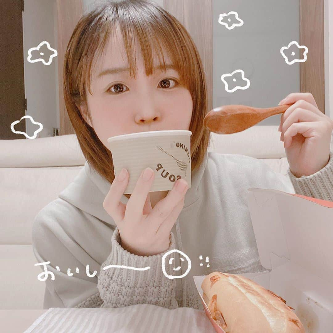 パ@小豆さんのインスタグラム写真 - (パ@小豆Instagram)「🌭🍅🍽﻿ ﻿ ﻿ ﻿ ﻿ ﻿ ﻿ ﻿ ﻿ ﻿ #自撮り供養 #本当に #自撮りするタイミング #見失ってる #どうしよ #ちなみによく聞かれるんですけど #いつもアプリは #snow #です #そのあと色味とか #変えてるよ #なんか #目でかない ? #髪切りたい」5月19日 21時36分 - pkpk_azs