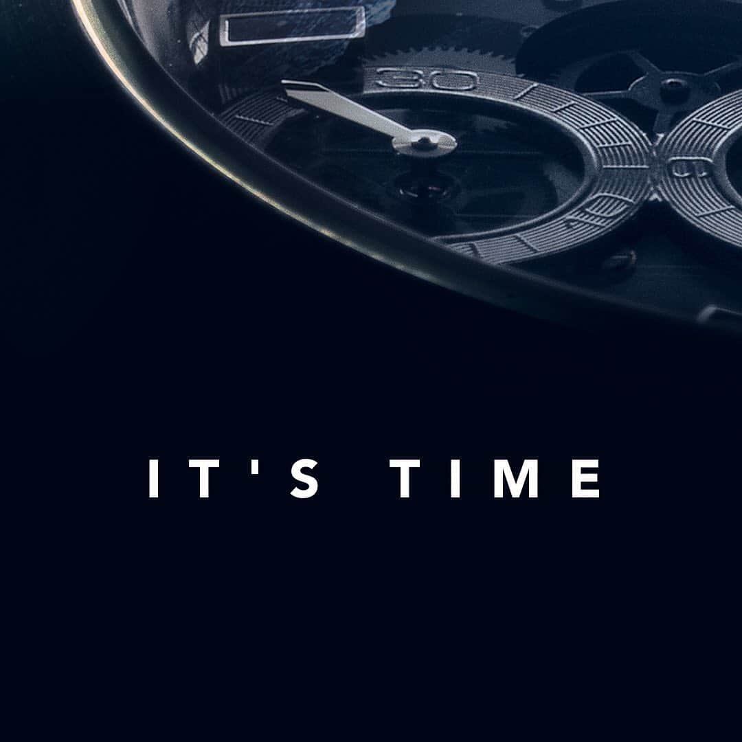 のインスタグラム：「After the days of silence, of respect, the time has come to restart with a new impulse. With dedication and responsibility, we will face together a new beginning. #bestrong #beconfident  #eberhard_co #eberhardwatches #eberhard #eberhard1887 #eberhard_1887」