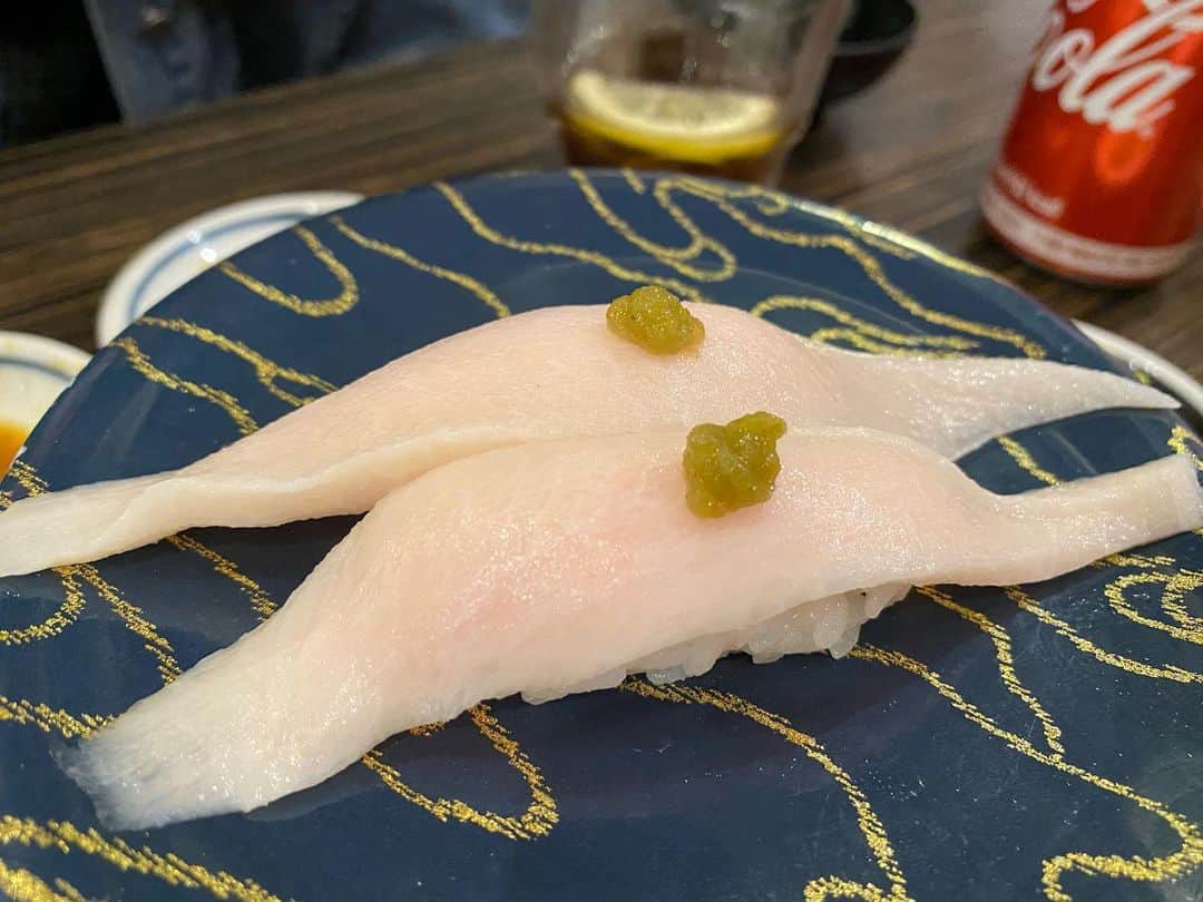 Jongkook Shinさんのインスタグラム写真 - (Jongkook ShinInstagram)「정말 맛있었다 오늘 하루도 감사합니다!! 久しぶりのお寿司！本当に美味しかった！！ いつも感謝の気持ちを忘れずに食べています^_^ . . #스시#초밥#sushi#寿司 🍣」5月19日 22時43分 - jongkookshin