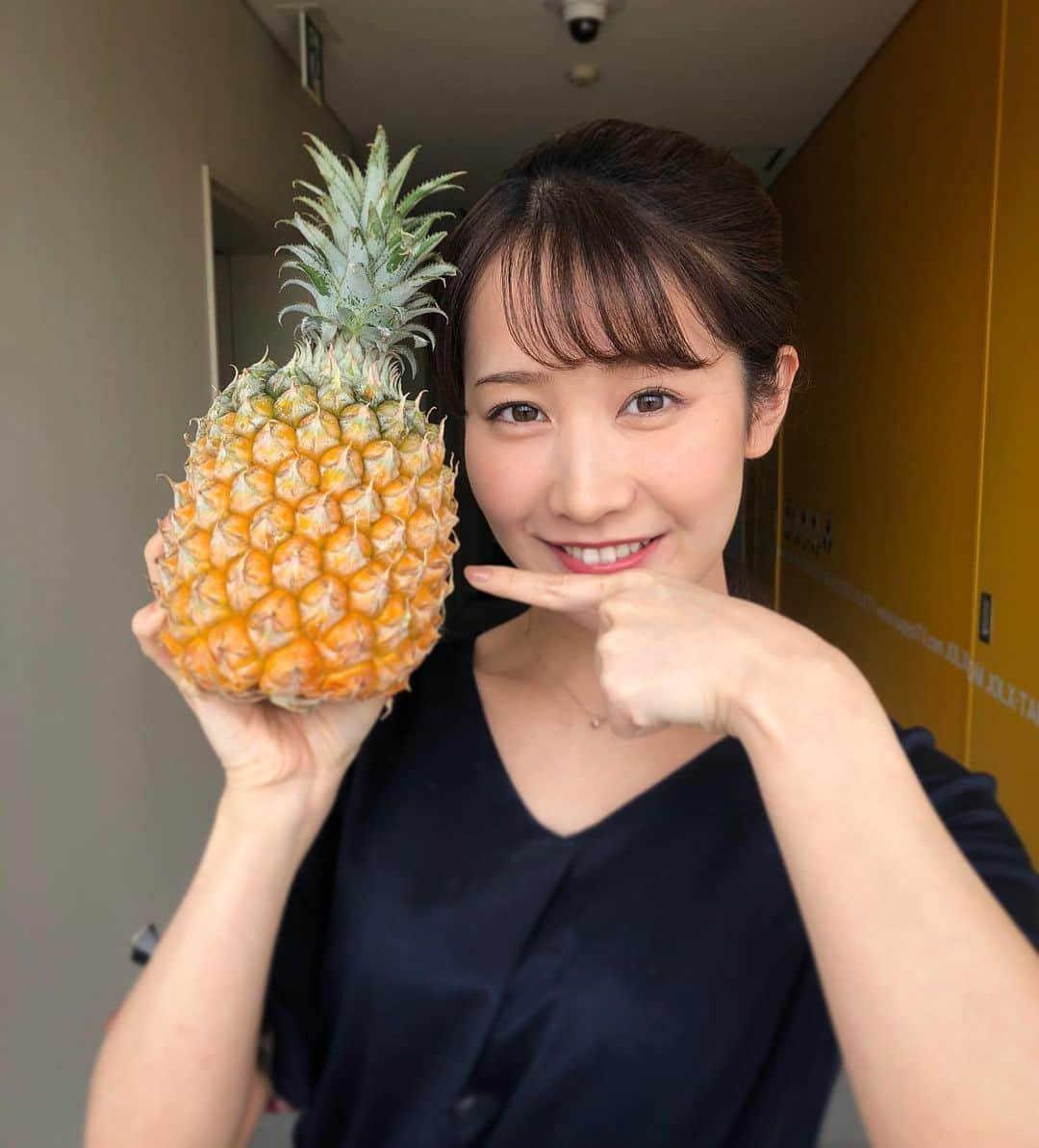 島津咲苗さんのインスタグラム写真 - (島津咲苗Instagram)「外出自粛期間、 皆さんは何かお取り寄せしましたか？  いえサタでもご紹介していますが 皆さんのオススメも是非教えて下さいね😌  今週土曜のいえサタは 九州のうまいもんが大集合です🍍  明日から、またアップ！担当です。 宜しくお願い致します！ . . . #メーテレ #アナウンサー #島津咲苗 #いえサタ #お取り寄せグルメ」5月19日 22時45分 - sanae_shimazu