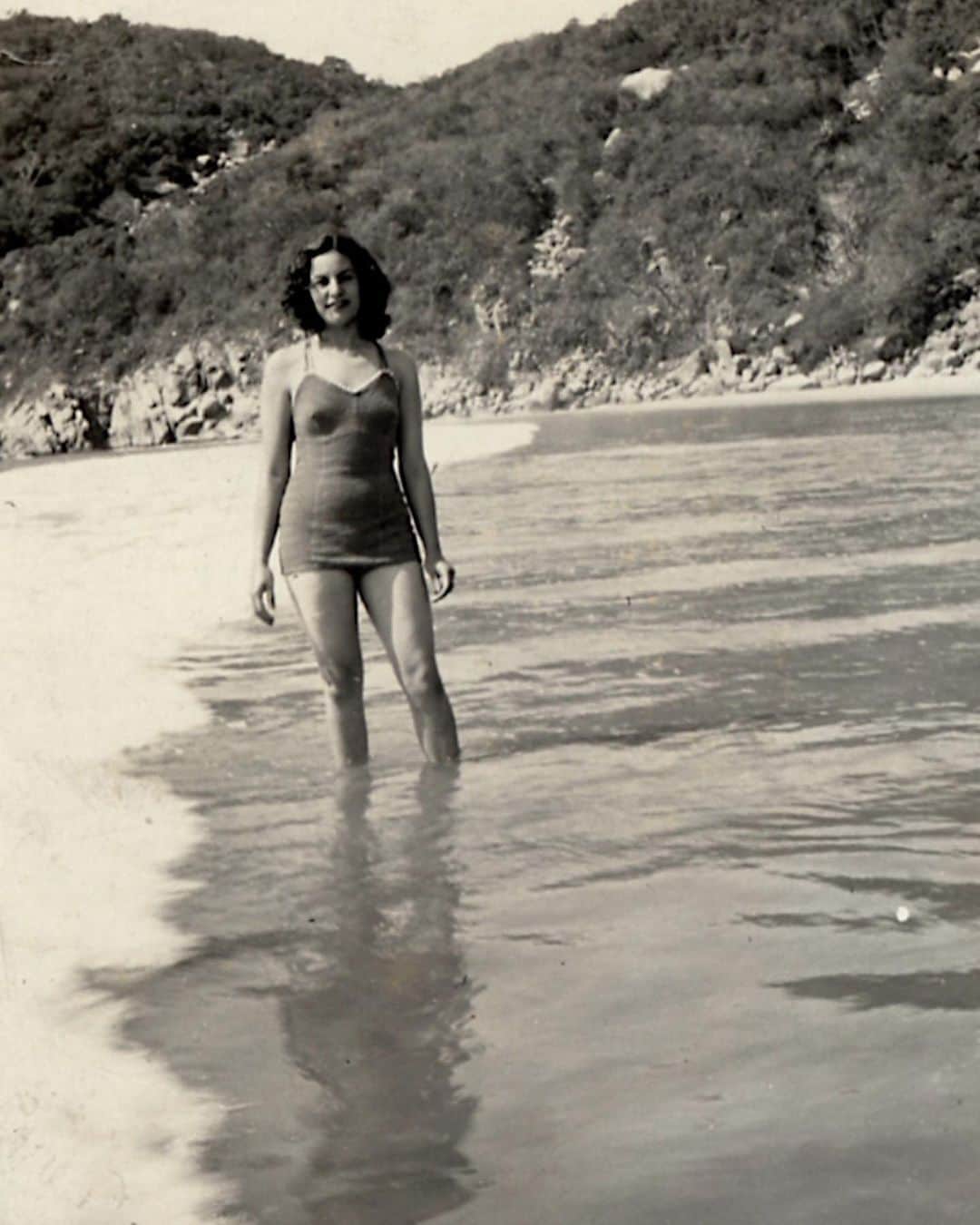 ナタリア・コルドバ・バックリーのインスタグラム：「Felices 100 hermosa. Mi abuela, su nombre lo dice todo... Luz. Luz María. Lucha. Te amamos. Te pensamos. Te recordamos.」