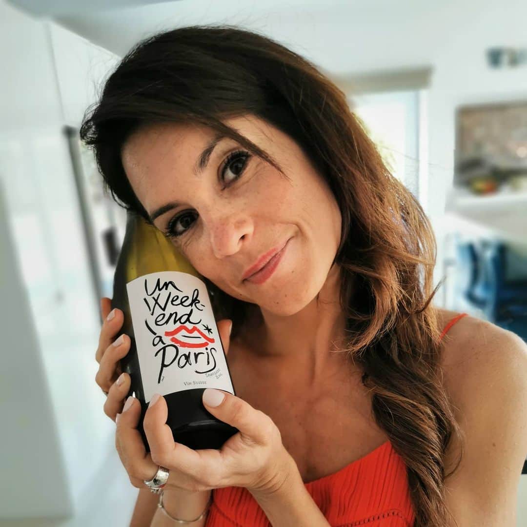 ロマン・グロージャンのインスタグラム：「Marion ❤️ Paris #weekendoffwhenwecan #paris #mywifeisbeautiful」